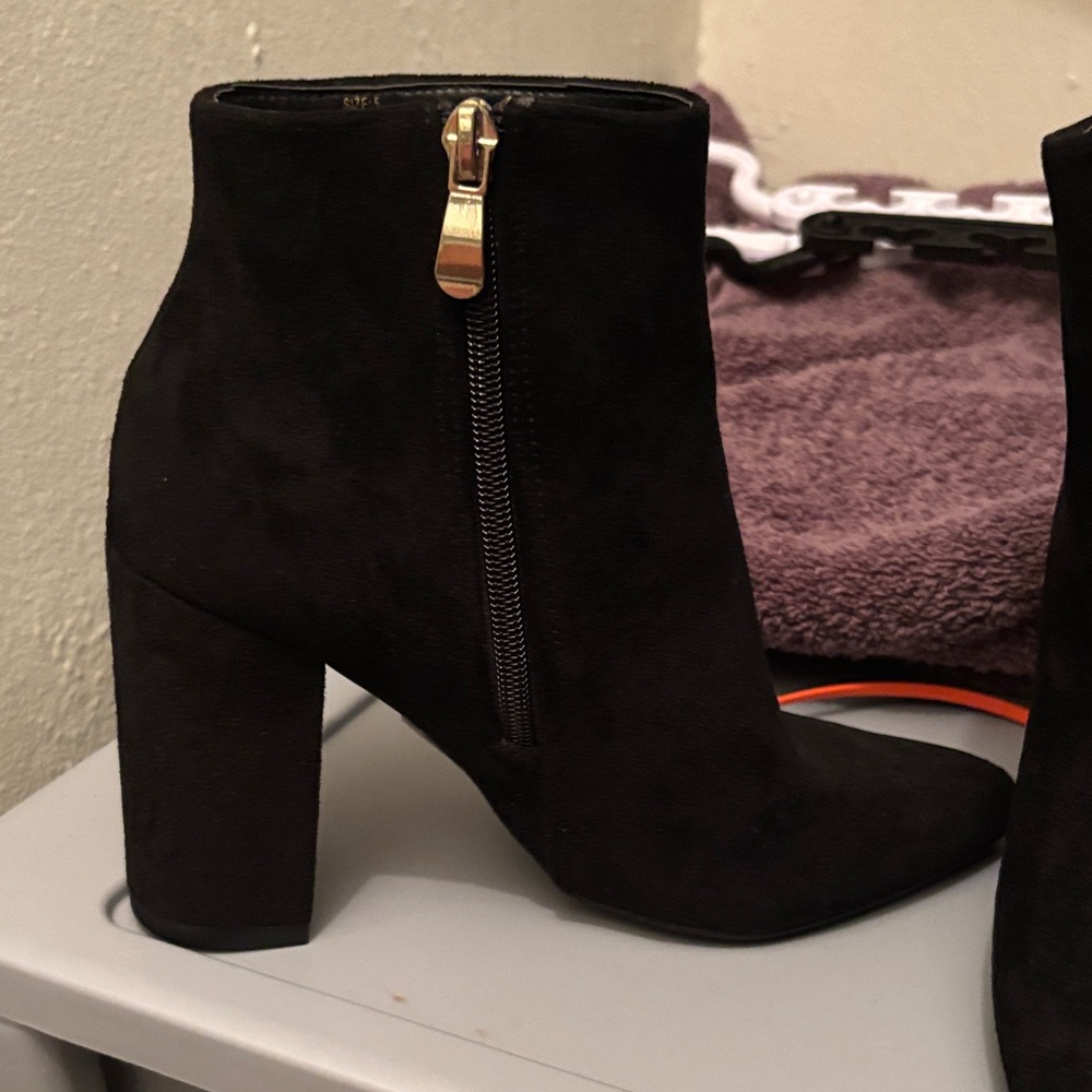Lulu's Black Ankle Booties with Gold Zipper